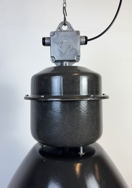 Image 1 of Grote zwarte geëmailleerde industriële hanglamp van Elektrosvit, jaren 60
