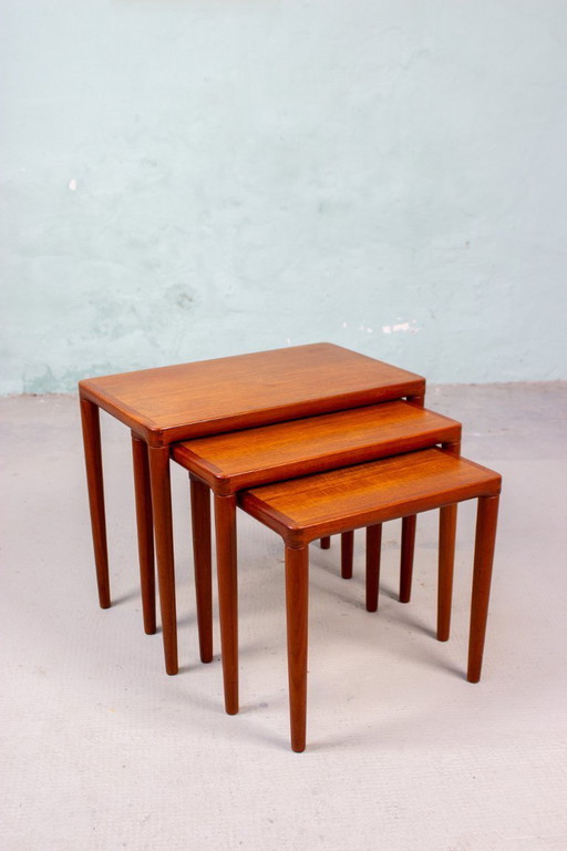 Tavolini impilabili Bramin a 3 pezzi di H.W. Klein, in teak vintage, stile danese.