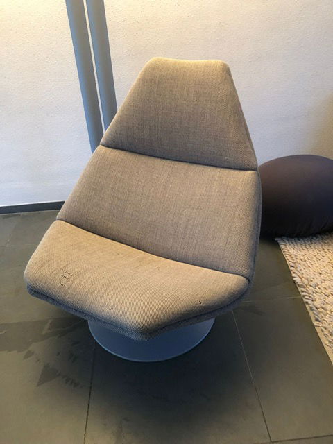 Poltrona Artifort F 510