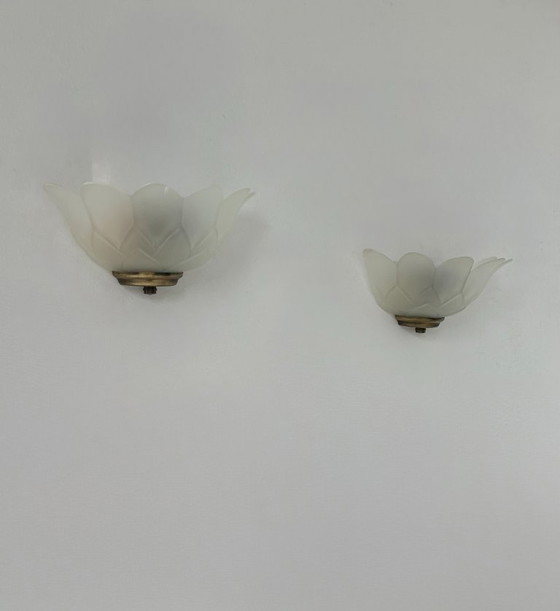 Image 1 of Coppia di applique vintage in ottone e vetro sabbiato, Francia, 1970