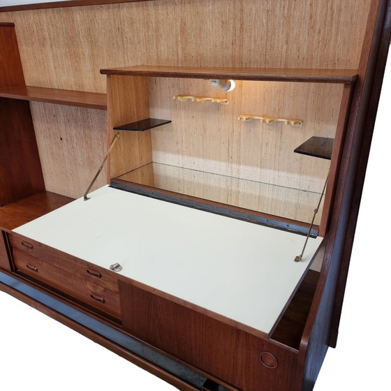 Image 1 of Vintage teak houten wandkast met bar, jaren 60