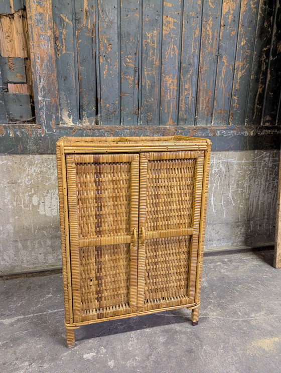 Image 1 of armoire de rangement vintage en rotin