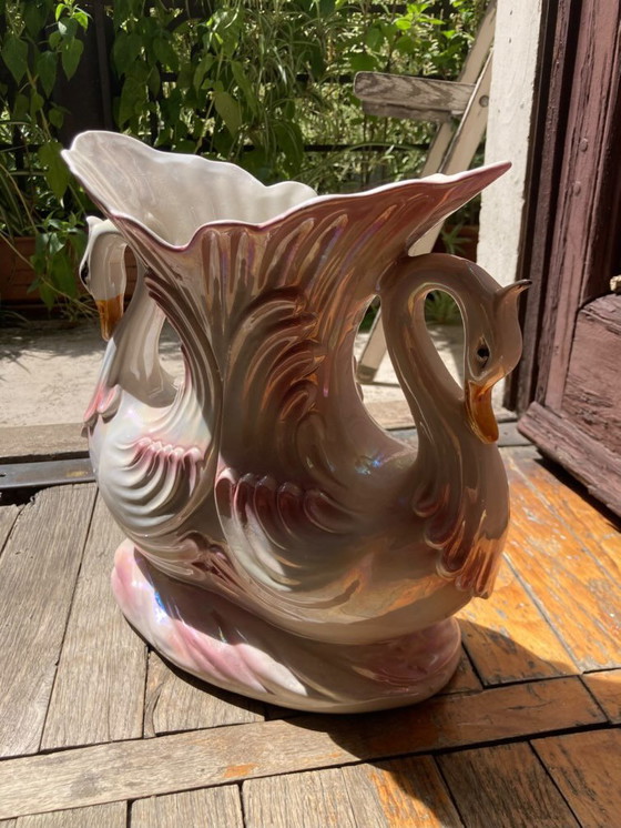 Large Pink Swan Vase by Capodimonte Vintage – Ceramic (photo 7 of 10)