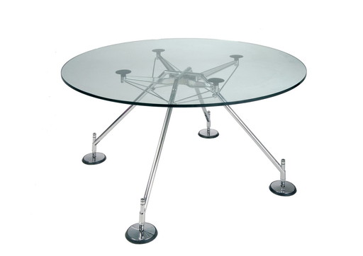 Table Nomos Par Norman Foster