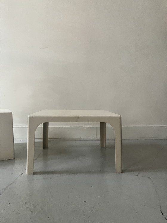 Image 1 of Mesa de centro de plástico blanco de la era espacial, década de 1970