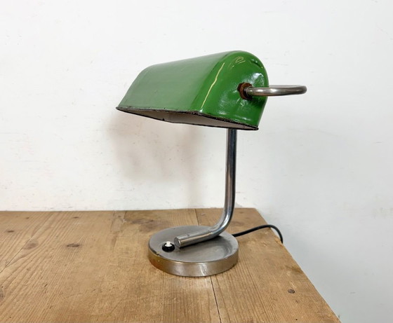 Image 1 of Vintage groene emaille bankierslamp, jaren 1950