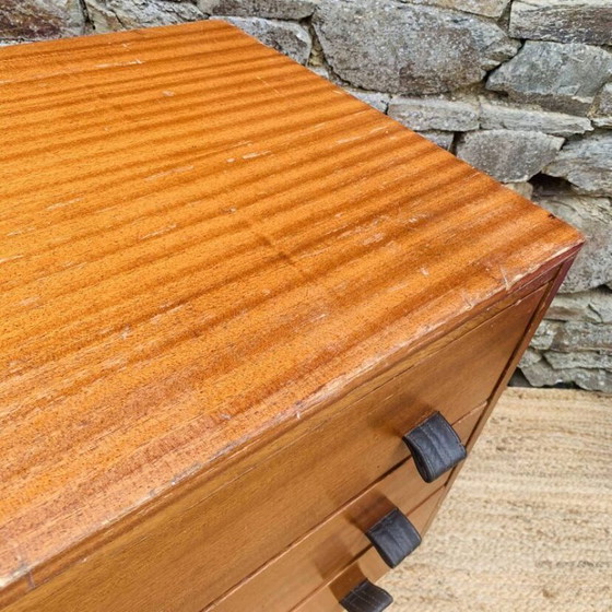 Cassettiera vintage con maniglie in pelle – Anni '50/'60 – Cassettiere, Legno (photo 19 of 25)