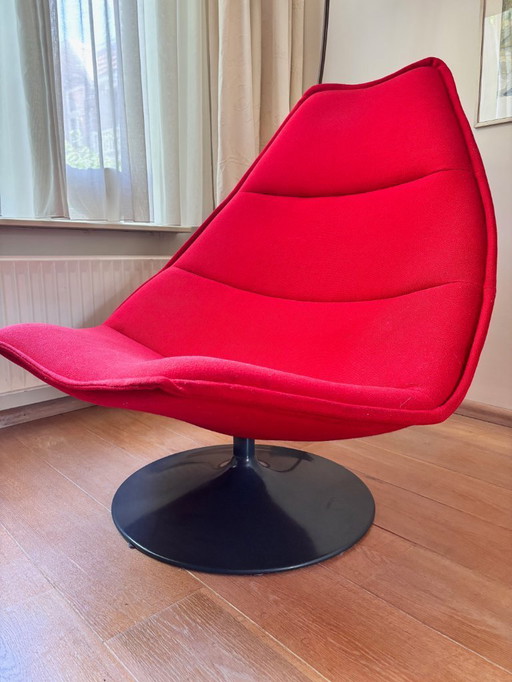 Artifort F584