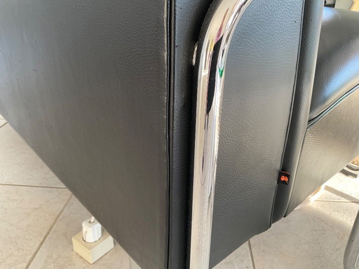 Due panche Gispen 444, un pouf e due tavolini Gispen GT425