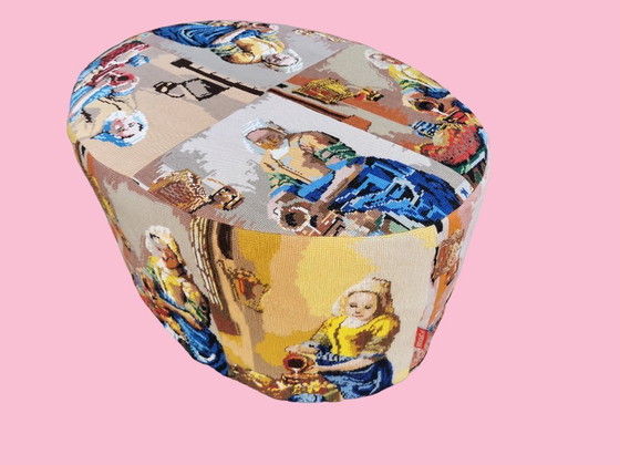 Image 1 of Cover for an oval pouf by Vermeer "Milkmaid".