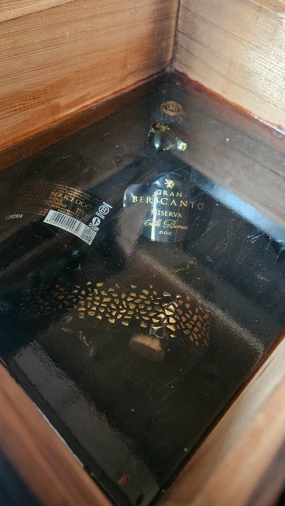 Image 1 of Exclusive Handmade Artequi Humidor - Cedarwood & Epoxy - Incl. Ashtray