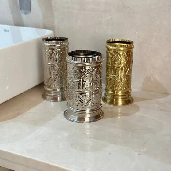 Vaso tradizionale in ottone dorato – Bicchieri e caraffe, Vetro (photo 4 of 4)