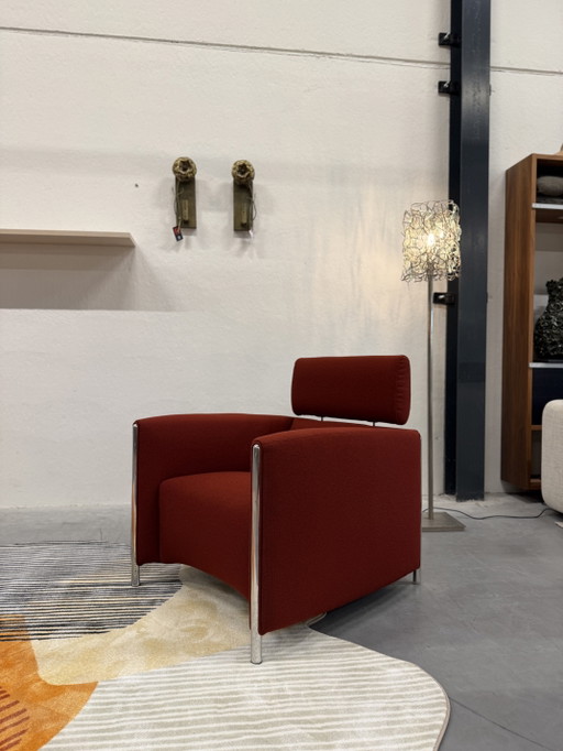 Leolux Goncharov Sessel, roter Stoff