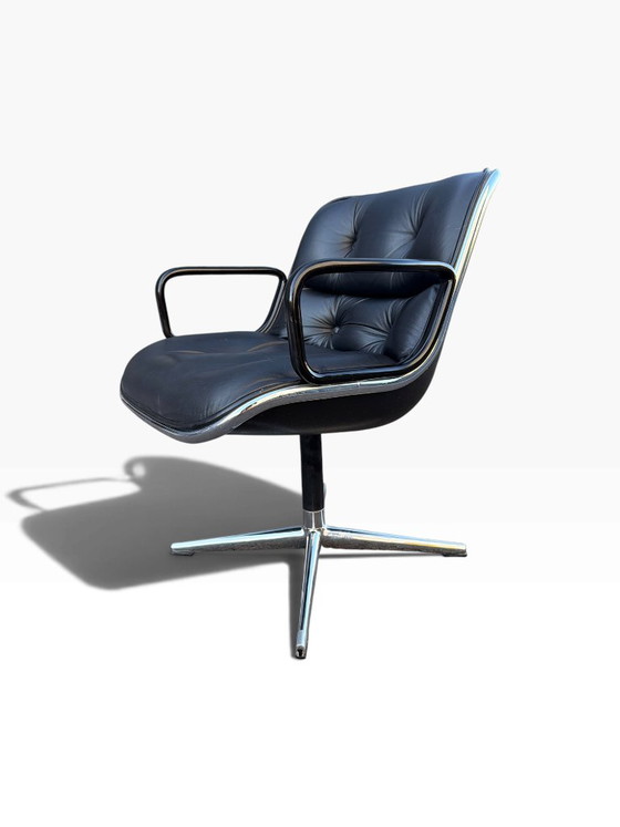 Sillón Executive Charles Pollock para Knoll, cuero negro 1960 – Sillones, Leather (photo 2 of 11)