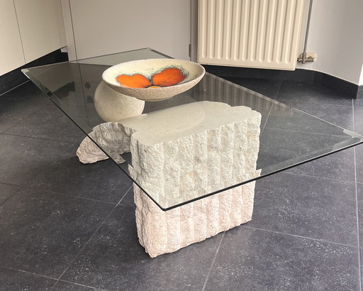 Table basse vintage en pierre de Mactan des années 1980