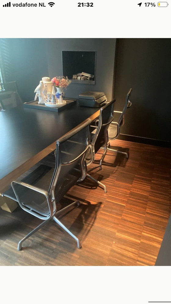 Image 1 of 4 x Charles-Eames-Stühle
