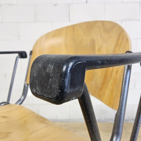 Image 1 of Sedia Katwijk con braccioli (impilabile) del progetto Vintage CAR Furniture