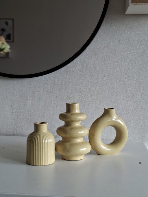 Set moderne decoratieve gipsen vazen – minimalistische en elegante interieurdecoratie