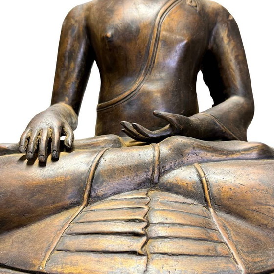 Monumental Javanese Buddha Shakyamuni – Bhumisparsha Mudra – 58 cm – 7.5 kg – Sculpture, Bronze (photo 10 of 10)