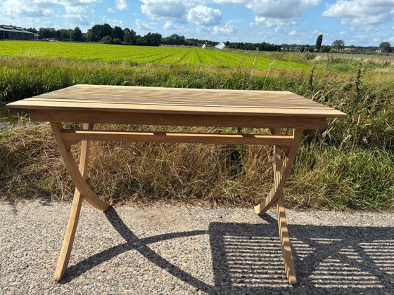 Elegant Folding Solid Teak Garden Table - As New - – Wood (photo 2 of 7)