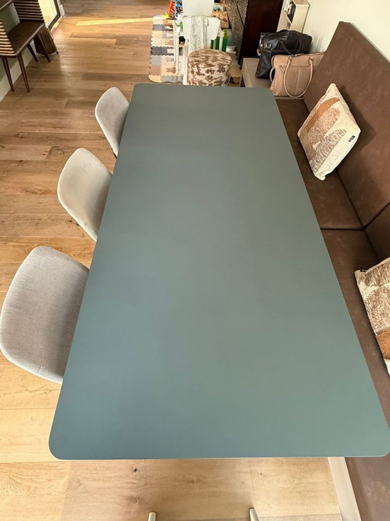 Image 1 of Table à manger Studio HENK