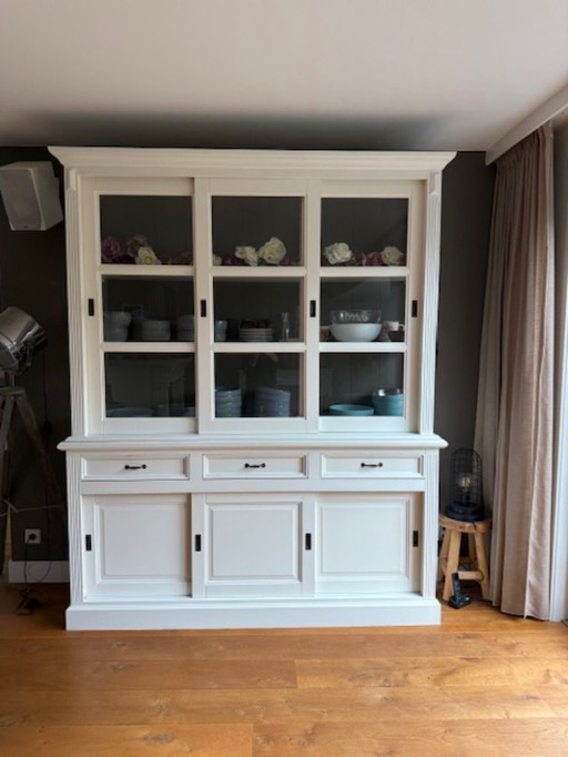 Grande credenza in stile rustico RAL 9010