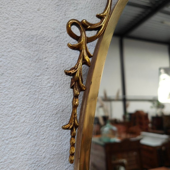 Image 1 of Vintage Goudkleurige Ovale spiegel kuifspiegel schouwspiegel. Koper 