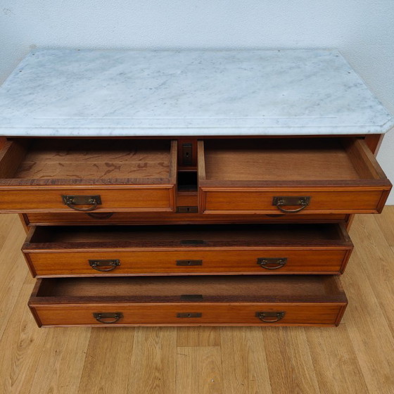Image 1 of Buffet, commode, chiffonnier ou meuble de salle de bain ancien de style français avec plateau en marbre blanc