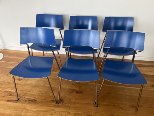 10 sedie impilabili Gijs van der Sluis Quasi Stacking Chairs, colore rosso/blu, laminate con struttura (photo 2 of 15)