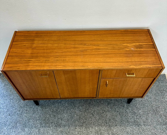 Credenza Mid Century Impiallacciatura Teak Cassettiere Anni '50 '60 Vintage, Legno, Marrone (foto 12 di 13)