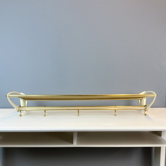 Image 1 of Vintage kledingkast, messing met wit gelakt metalen frame, jaren 1950