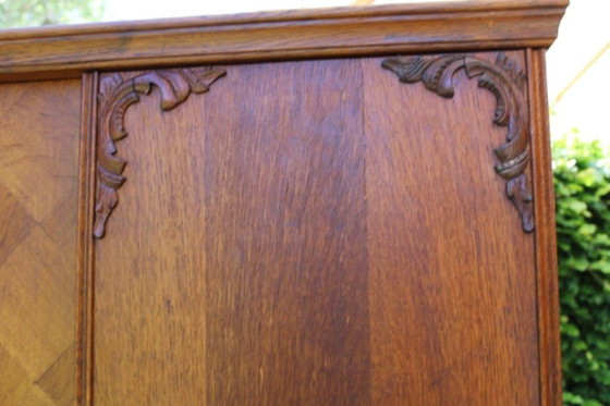 Image 1 of Vintage (50-60) 3-deurs houten kledingkast, 1/3 leg 2/3 hang