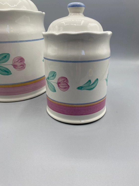 Set di 2 Barattoli Contenitori Vintage in Maiolica – Decorazione Floreale – Circa – Oggetti decorativi (photo 2 of 10)