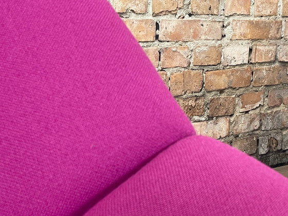 Image 1 of Artifort F557