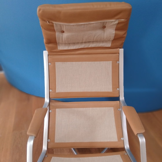 Image 1 of Sessel und Hocker FK85 von Fabricius und Kastholm für die Restaurants von Kill International
