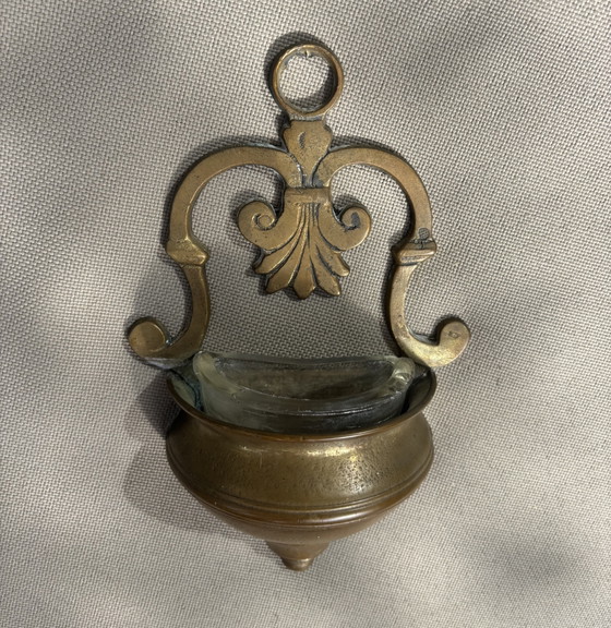 19th-Century French Bénitier de Chevet / Brass Bénitier Mural, with Openwork Palmette and Volute Ornament. (photo 4 of 5)