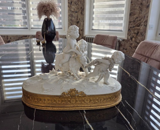 Image 1 of Sculpture - Biscuit - Groupe avec Puttis et bouc de la fin du 19ème siècle (ref 3770)
