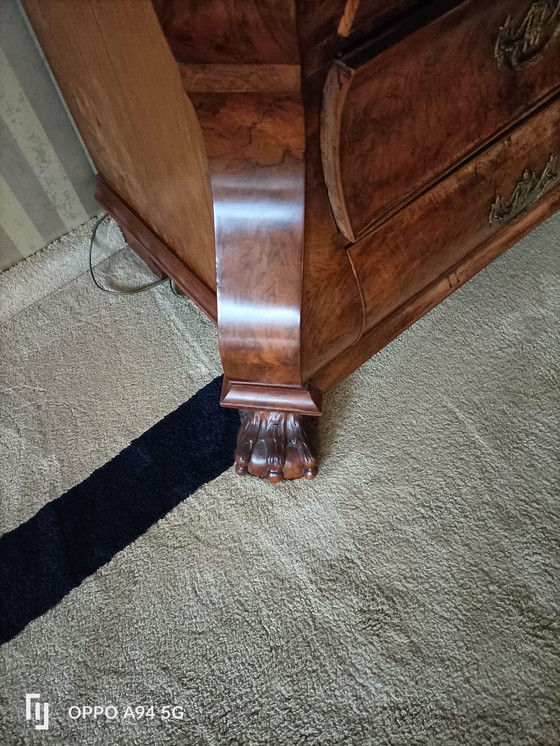 Image 1 of Large Baroque Antique Cabinet / Display Cabinet – Walnut Root Veneer – Bombe Drawers