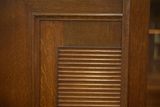 Brutalist display cabinet in oak by Charles Dudouyt, 1940s. – Wood, Glass, Art Deco (photo 5 of 15)