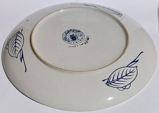 Image 1 of Japanese-style Imari or Kutani design (peacock and floral motifs) 