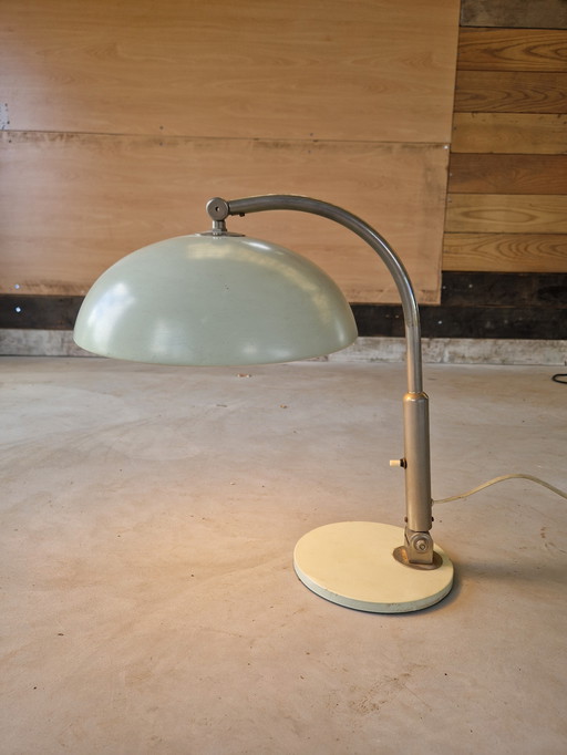Hala Zeist 144 Bureaulamp van H. Busquet