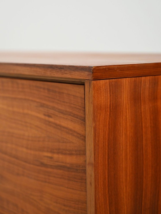 Image 1 of Credenza vintage in noce degli anni '60