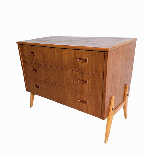 Image 1 of commode scandinave vintage