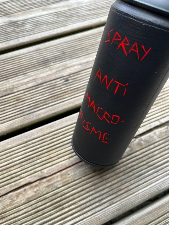 Image 1 of Bomb’art « spray anti macro-nisme »