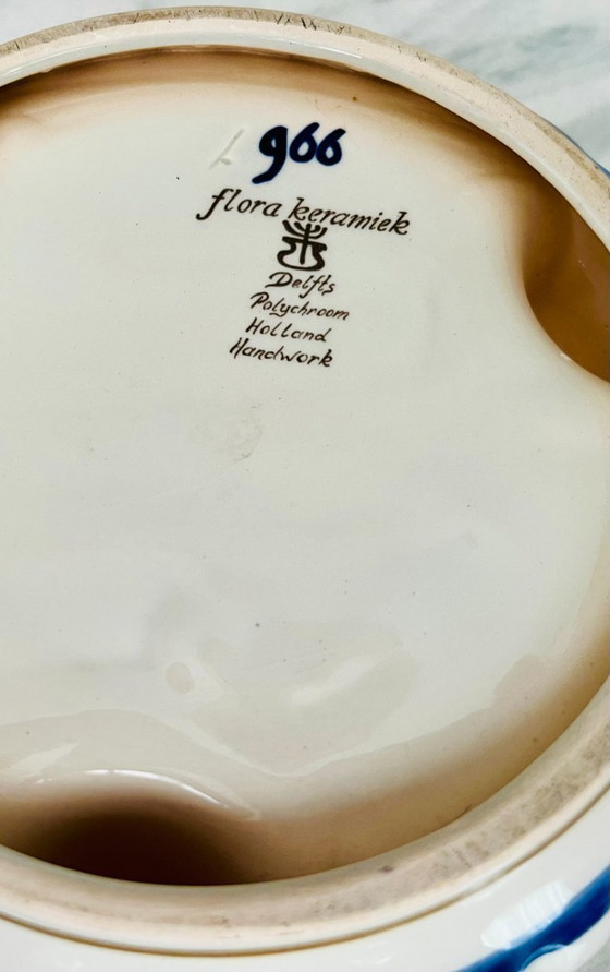 Image 1 of Posacenere vintage in ceramica policroma dipinta a mano Flora Delft, Olanda n. 966