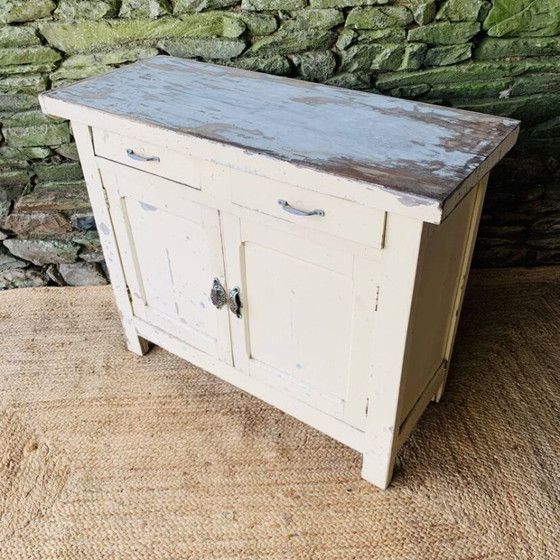 Image 1 of Antieke werkplaatskast / dressoir