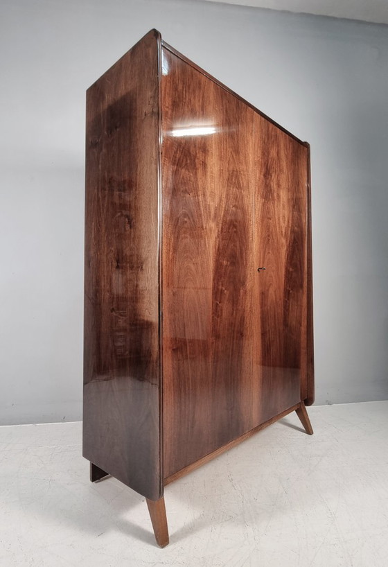 Armadio vintage in noce di Tatra Nabytok, anni '70 – Legno (photo 10 of 10)