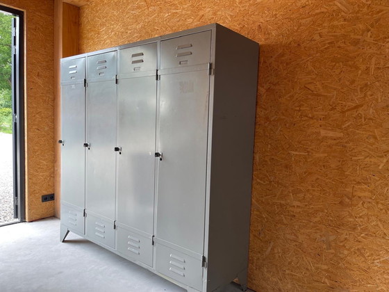 Image 1 of Armoire de rangement industrielle