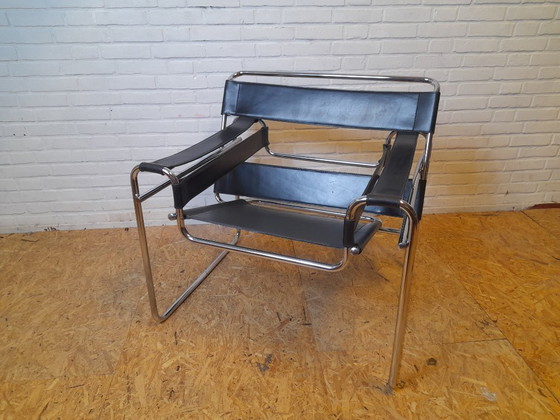 Wassily Chair Marcel Breuer – Poltrone, Leather (photo 3 of 5)