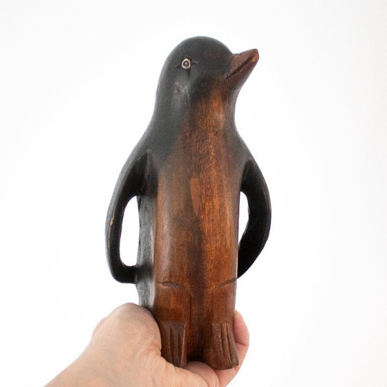 Image 1 of Statuetta di pinguino in legno intagliato a mano